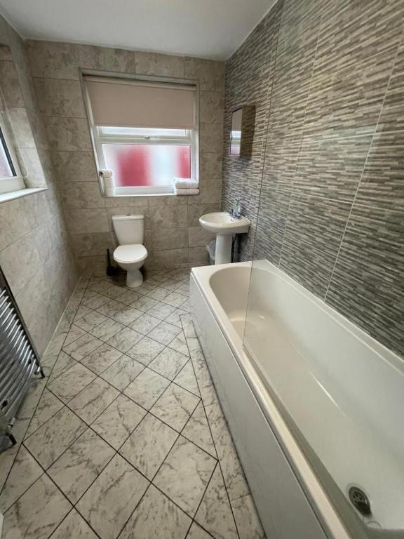 Two Bedroom House Free Parking 利物浦 外观 照片